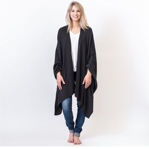 Zestt Jane Organic Cotton Travel Wrap Black Pockets One Size Shawl Kimono